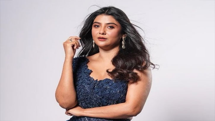 বিজেপি ছেড়ে তূণমূলে যোগ দিলেন অভিনেত্রী পার্নো মিত্র